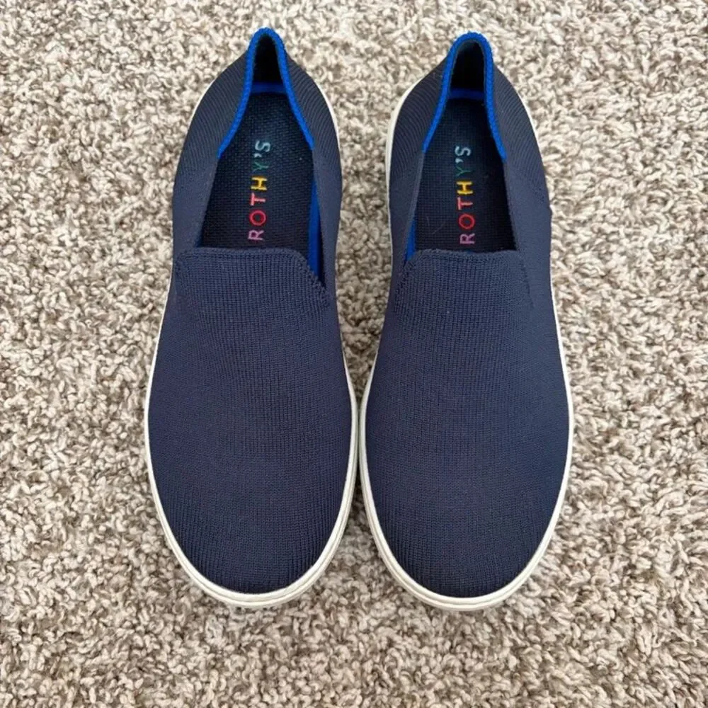 Size 4 / Girls Rothy's Sneakers